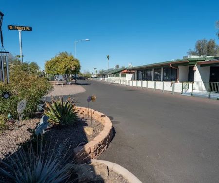 Desert's Edge RV Park