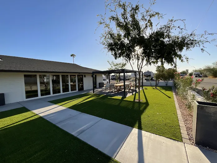 Sundial RV Park Picture 3