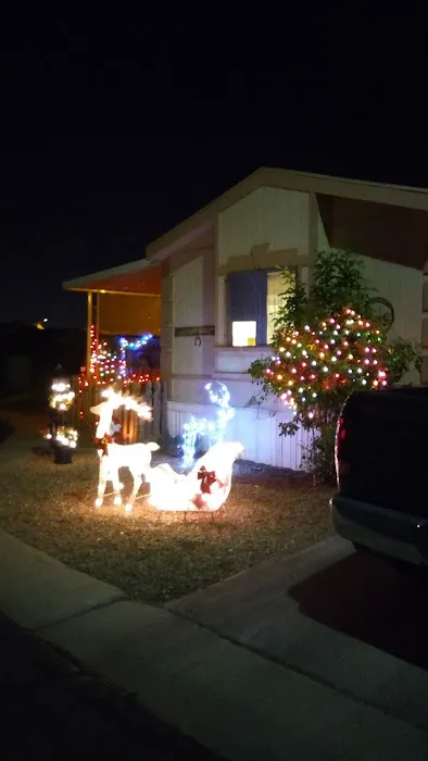 Shamrock Manufactured Homes & RV Park Picture 9