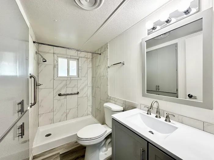 Mesa Village Picture 3