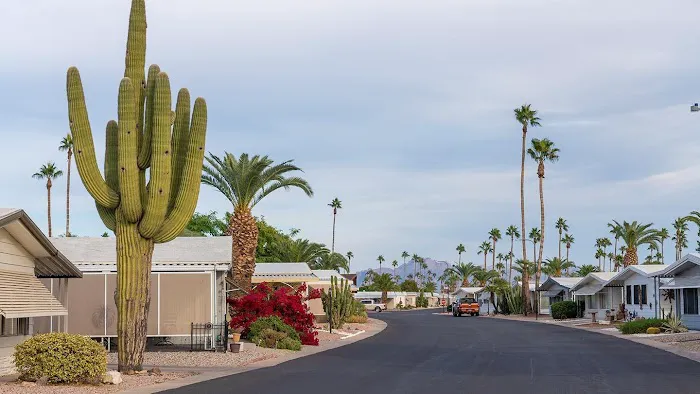 Brentwood West Picture 4