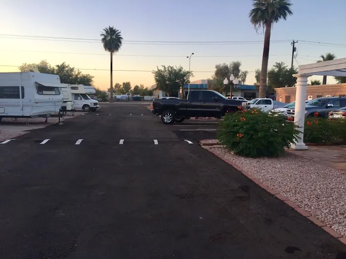 Krystle RV Park & Apartments Picture 10