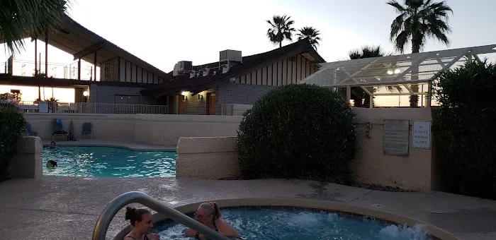 Peoria Polynesian Village Picture 6