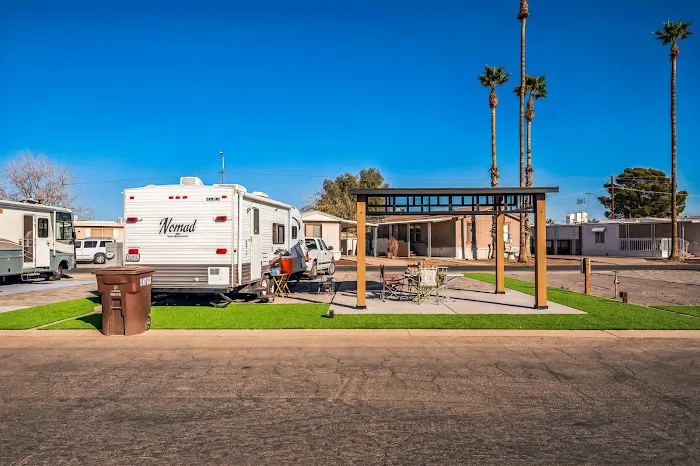 Solara Sands, family friendly community Picture 2