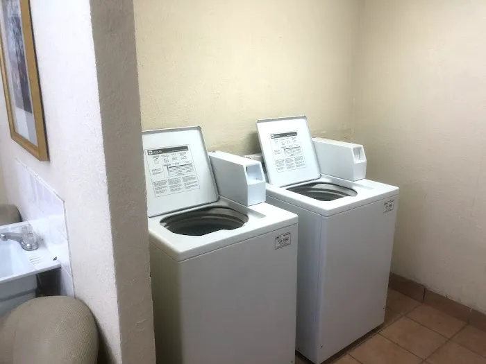 Valley of the Sun RV park Picture 8