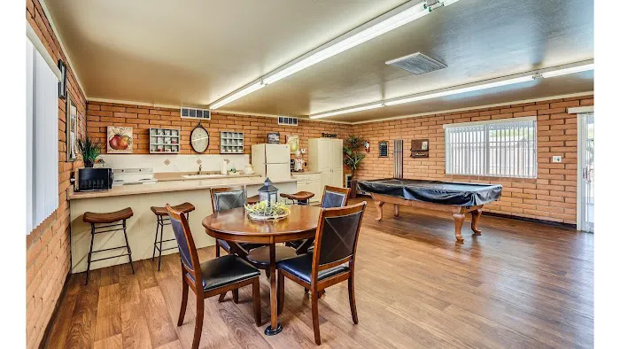 Evergreen Villa Picture 2