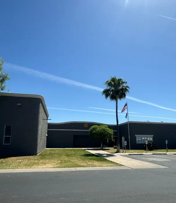 Hacienda Del Sol Mobile Home Park Picture 3