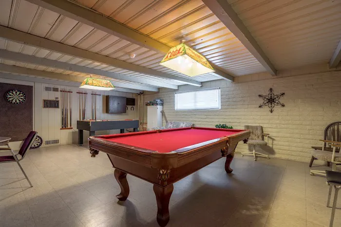 Broadway Estates Picture 5