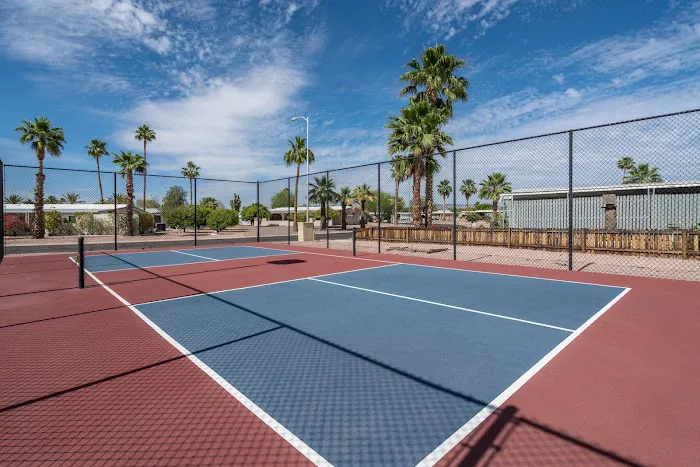 Broadway Estates Picture 4