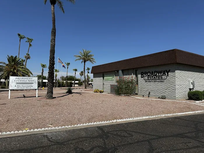 Broadway Estates Picture 9