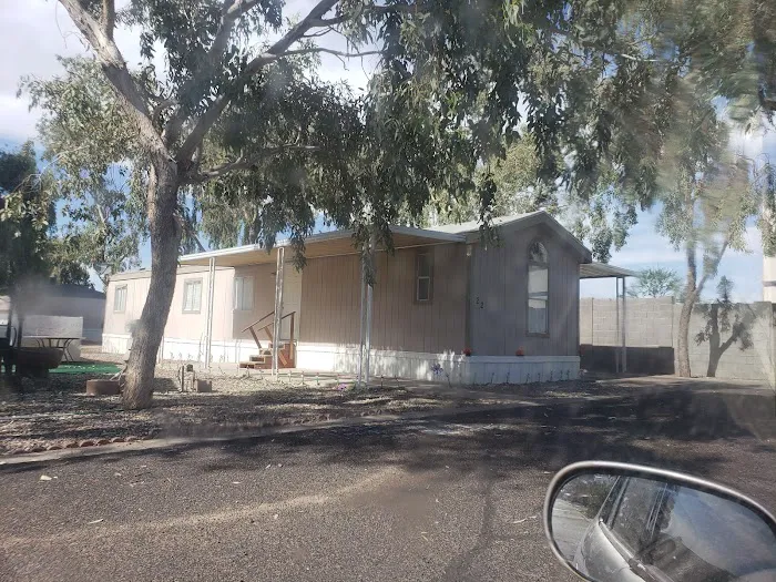 Estrella Mobile Home Park Picture 4