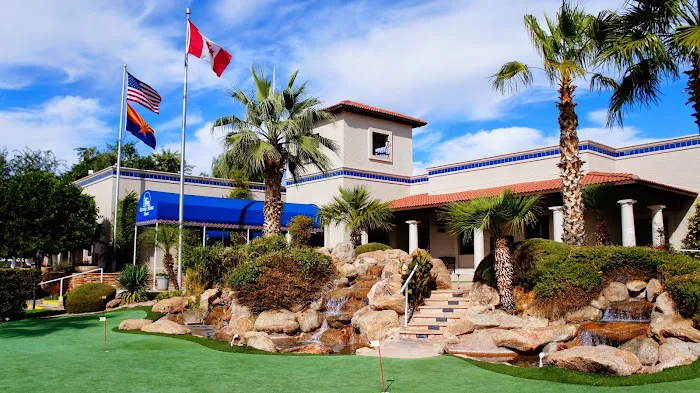 Carriage Manor Resort Picture 2