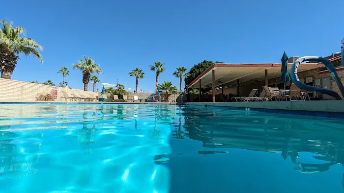 Mountain View Picture 3