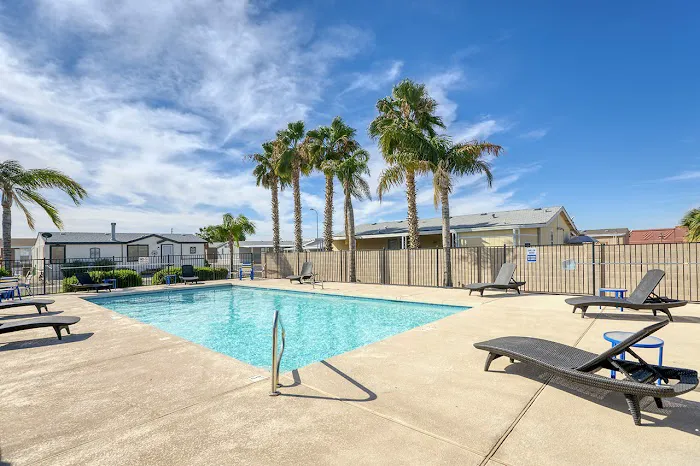 Pueblo Mesa Picture 7