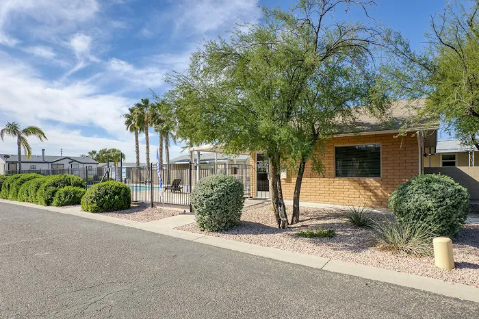 Pueblo Mesa Picture 6