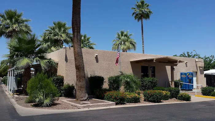 Wigwam Mobile Home Park Picture 3