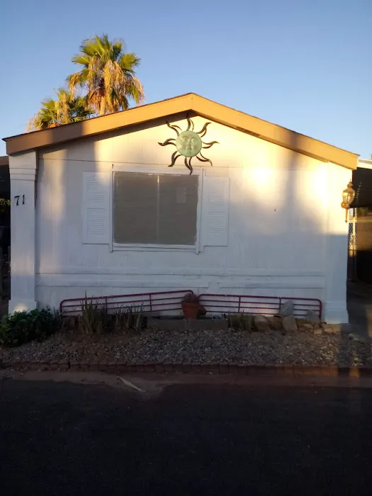 Wigwam Mobile Home Park Picture 9