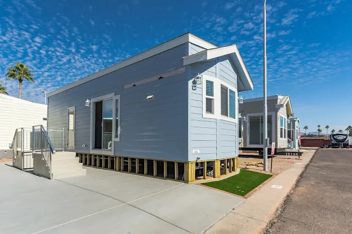 Mesa Sunset RV Resort, Family Friendly Park Home Community Picture 4