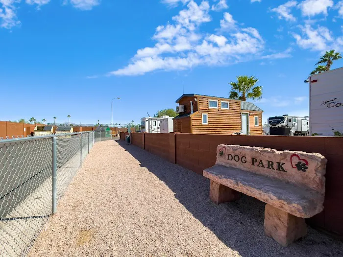 Mesa Sunset RV Resort, Family Friendly Park Home Community Picture 10