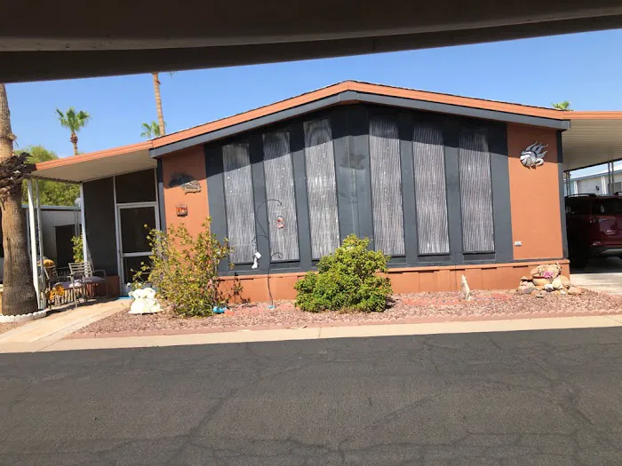 Sunny Crest Mobile Home Park Picture 6