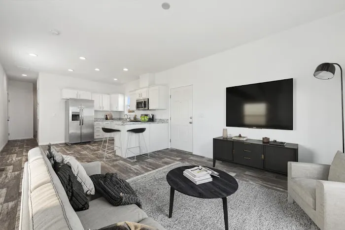 Desert Valley Oasis Mobile Home Park Picture 4