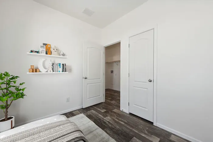 Desert Valley Oasis Mobile Home Park Picture 7