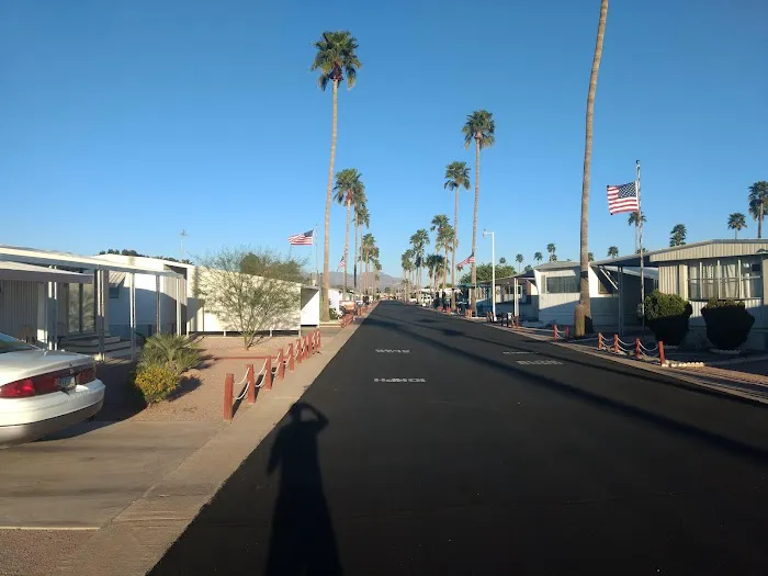 Patio Gardens Mobile Home Park Picture 7