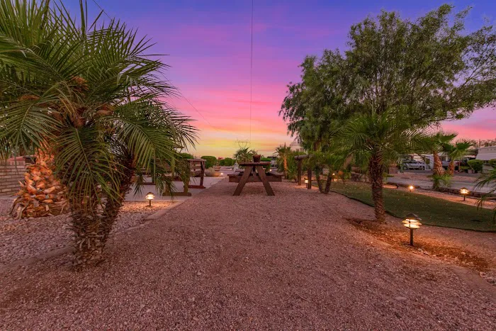 Arizona Cowboy RV Park Picture 4