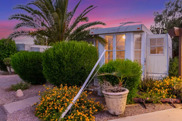 Arizona Cowboy RV Park Picture 9