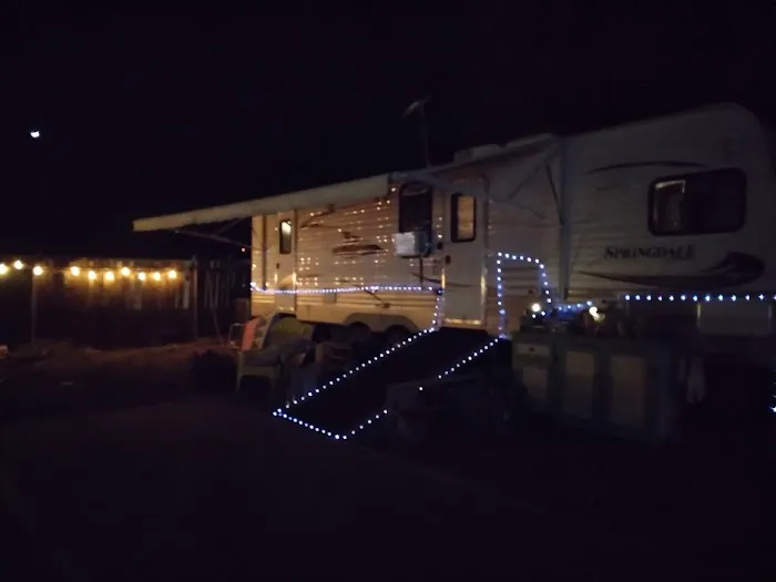 Parkside Travel Trailer Park Picture 1