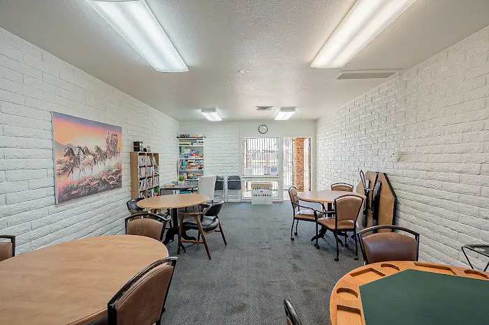 Pacific Manor Picture 8