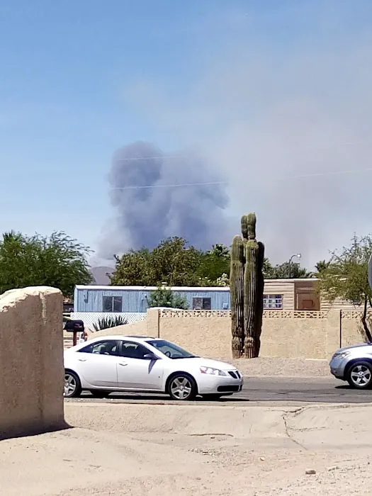 Desert Trails mobile home park Picture 5