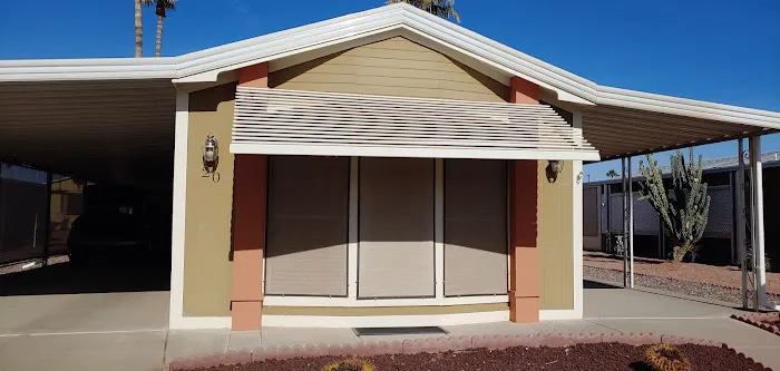 Pueblo Manor Picture 3