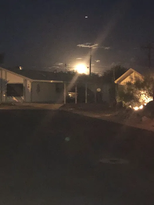 Pueblo Manor Picture 9