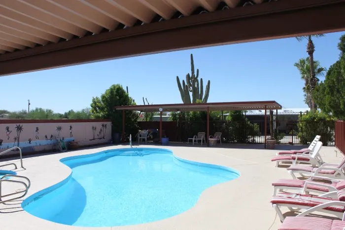 Carefree Manor RV Resort Picture 3