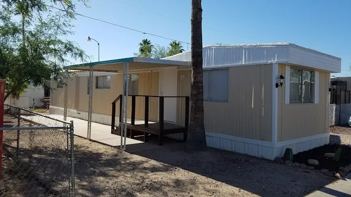 Apache Skies Mobile Home Park Picture 2