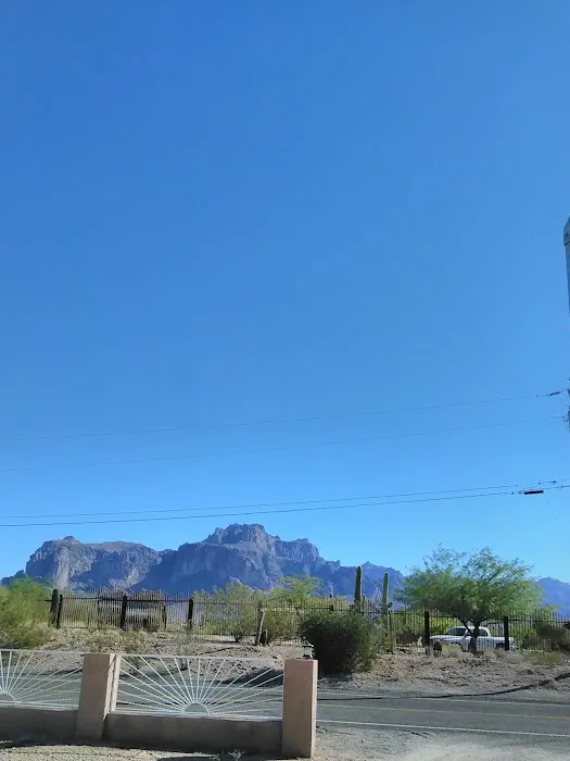 Apache Skies Mobile Home Park Picture 5