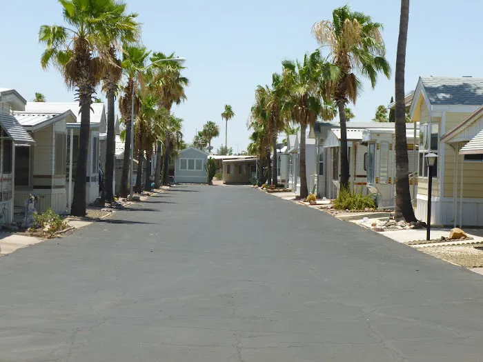 Lost Dutchman RV Resort Picture 2