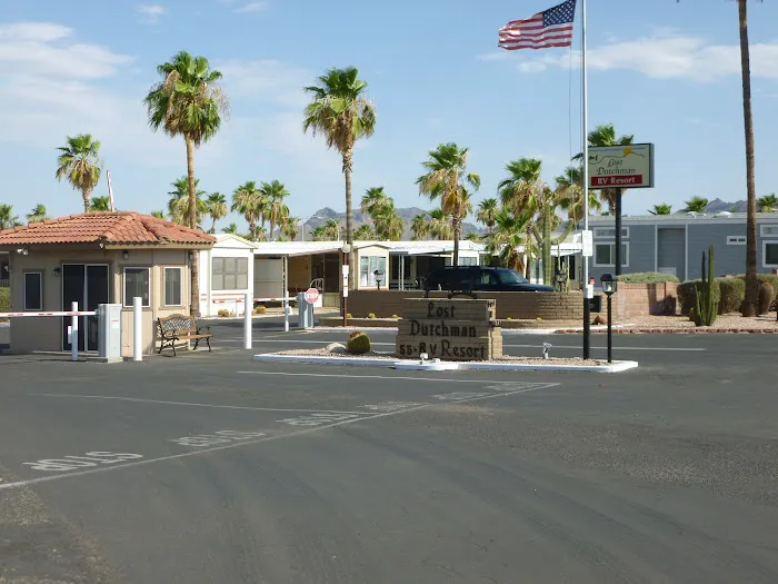 Lost Dutchman RV Resort Picture 5