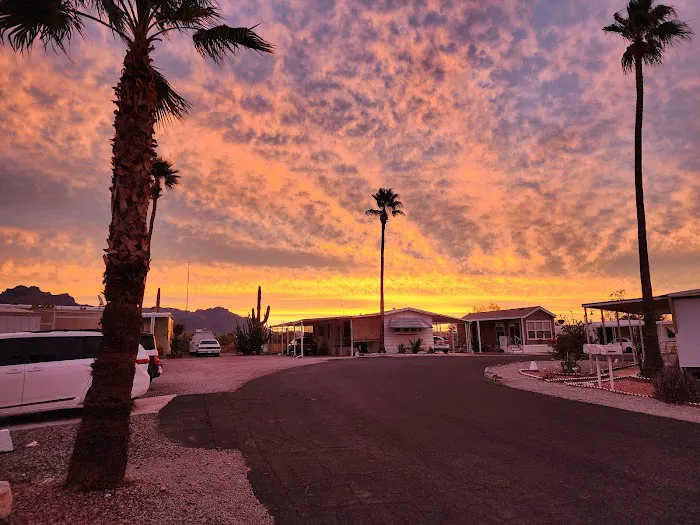 Superstition Mobile Village Picture 2