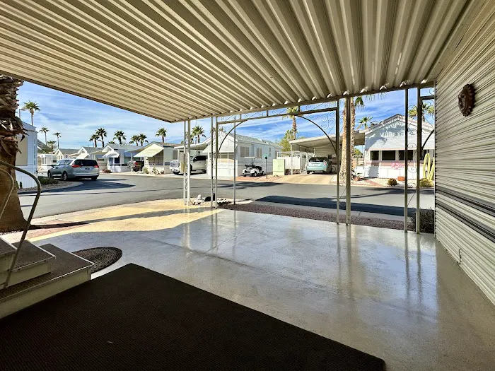 Superstion Lookout RV Resort Picture 1