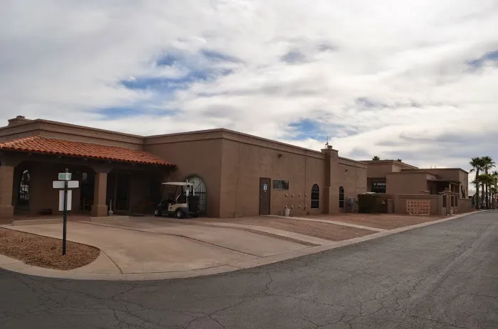 Superstion Lookout RV Resort Picture 6