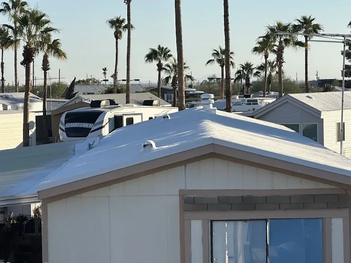 Tomahawk Mobile Home Park Picture 2