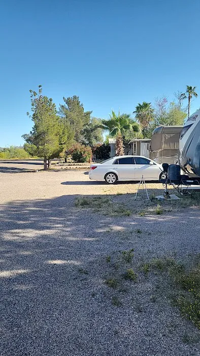 Roadrunner Mobile Park Picture 2