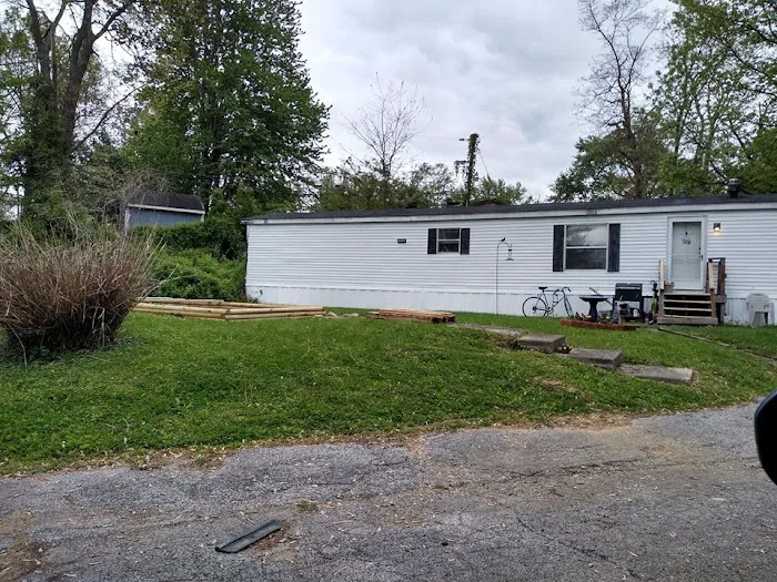 South Rogers Mobile Home Community Picture 8