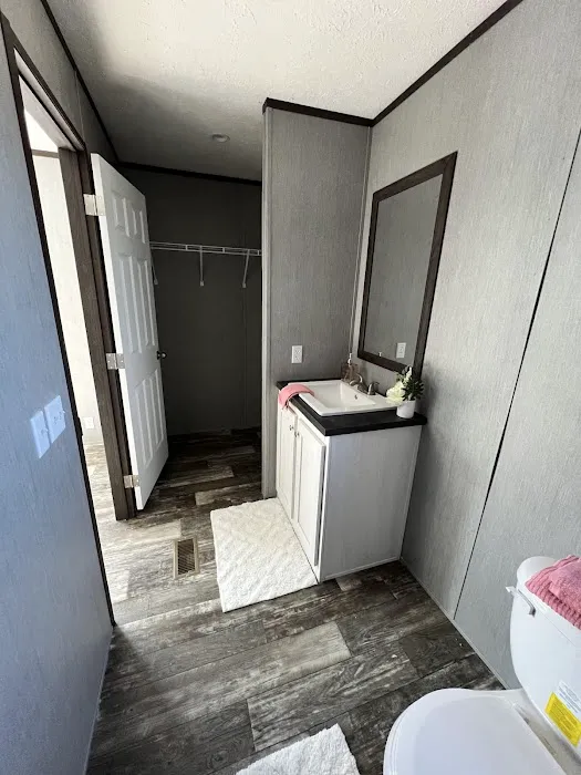 Country Club Terrace Mobile Home Park Picture 1