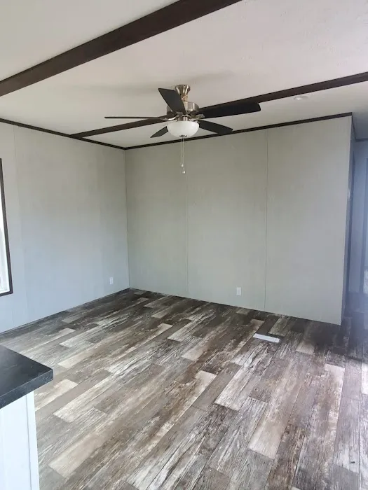 Country Club Terrace Mobile Home Park Picture 7