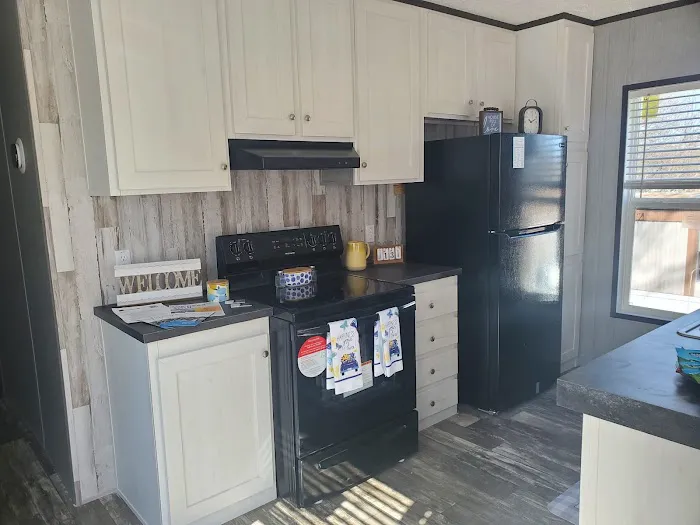 Country Club Terrace Mobile Home Park Picture 6