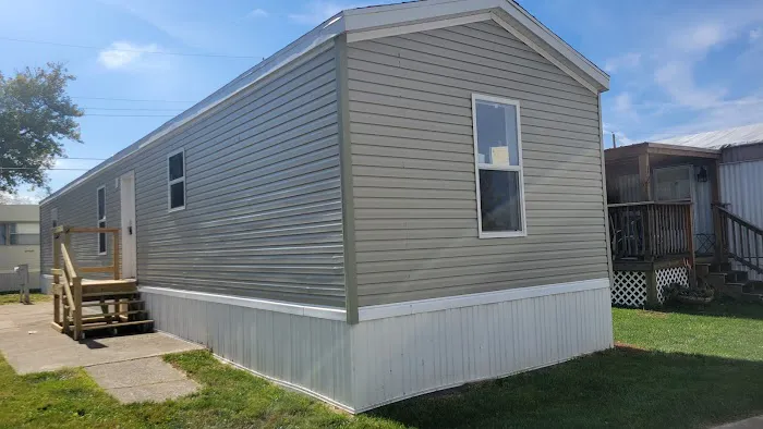 E&N Mobile Home Community Picture 3