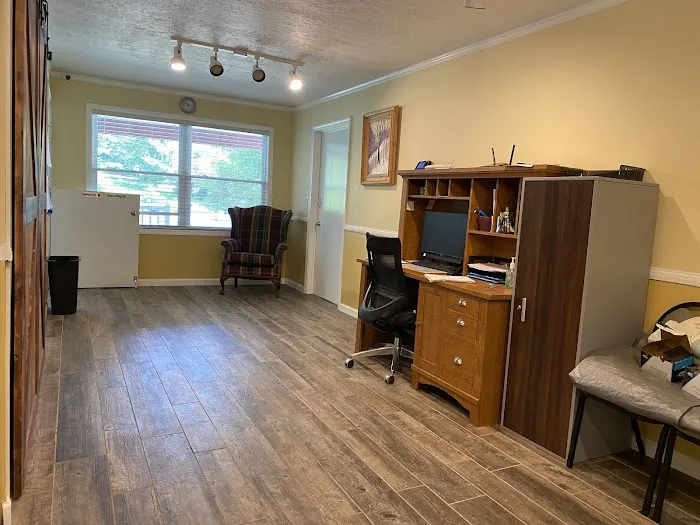 Heatherwood Mobile Home Community Picture 10